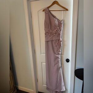 never worn Cameron Blake knock off dress size 8-9 Blush rose color made in China